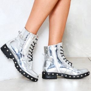 NWOT Nasty Gal Time to Reflect Metallic Boot